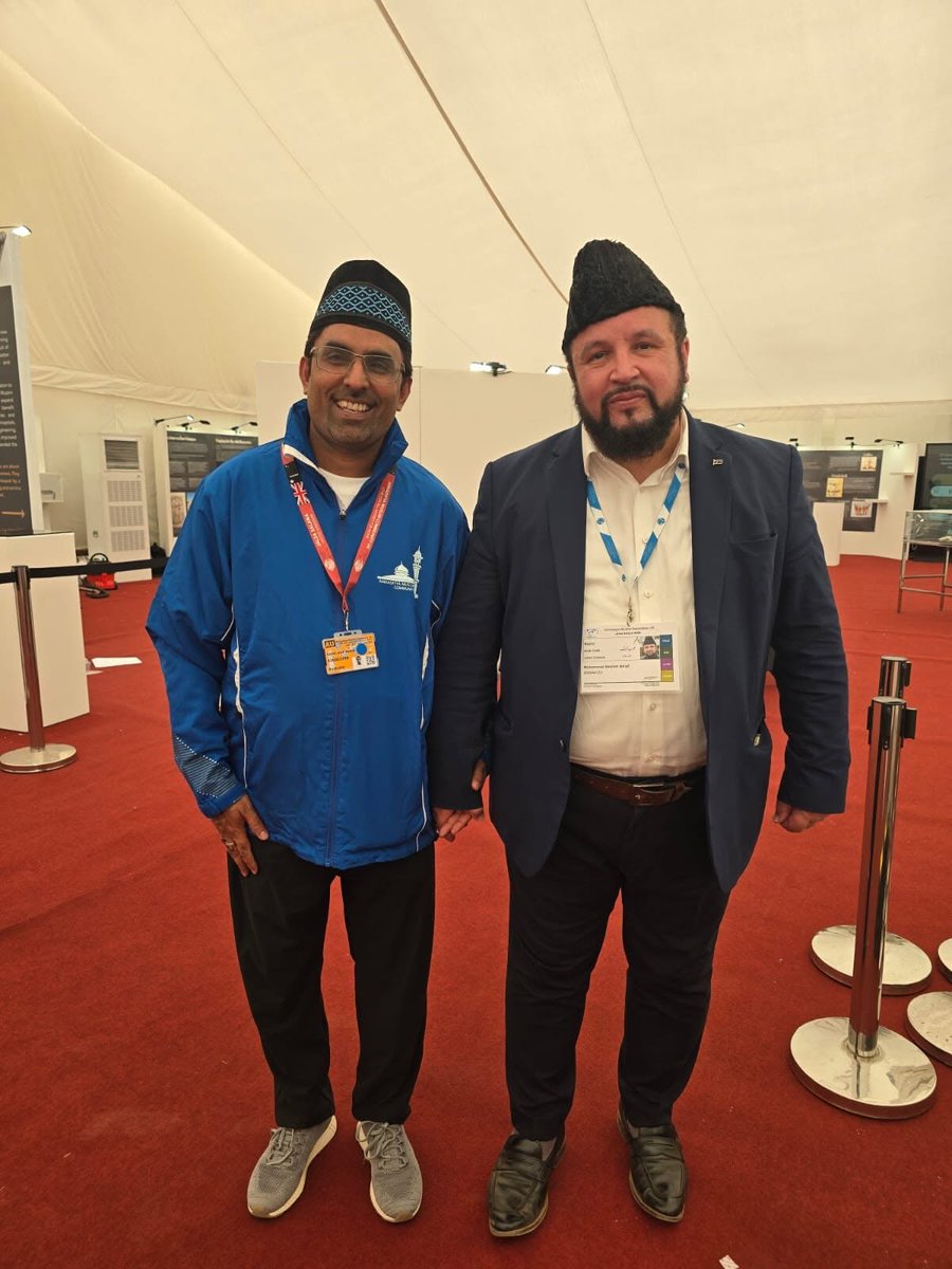 Ahmadiyyafacts's tweet photo. Ibrahim Ikhlaf and his main boyfriend.
#ahmadiyya #ahmadiyyafactcheckblog #messiahhascome #ahmadiyyat #trueislam #ukjalsa #2026UKjalsa #jalsaconnect #ukjalsa2026 https://t.co/RcbryUBPai