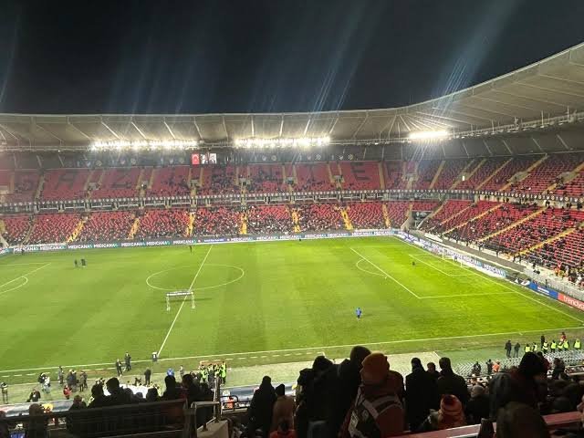 Erhan tweet media