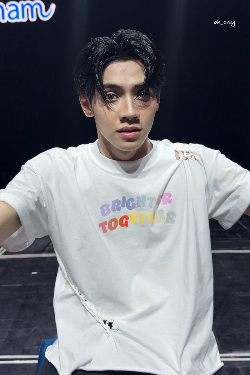 Aynanahche's tweet photo. BIG HUG เจ้ามักเน่คนเก่ง 🫂💪🏻.

#PEEMWASU @PEEMWASU_ 
#BUS_LIGHTASONE_D2
 #BUS_LIGHTASONE https://t.co/jmiSKkUQqt