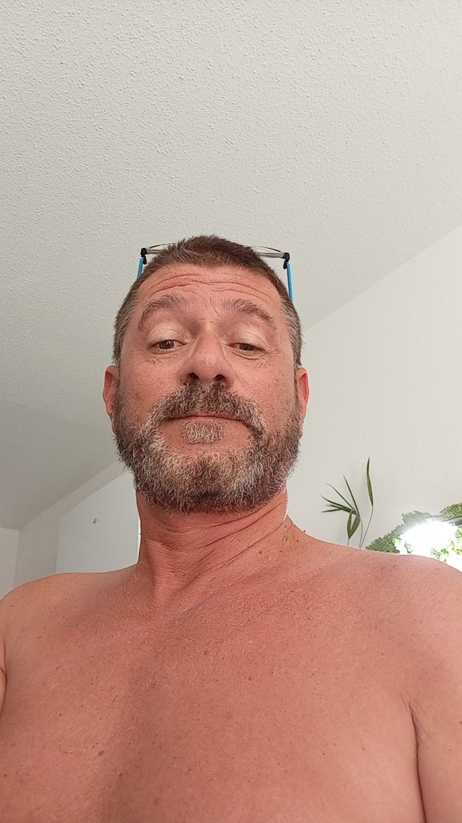 EstebanZark's tweet photo. En vacances https://t.co/LGZRkUK71O