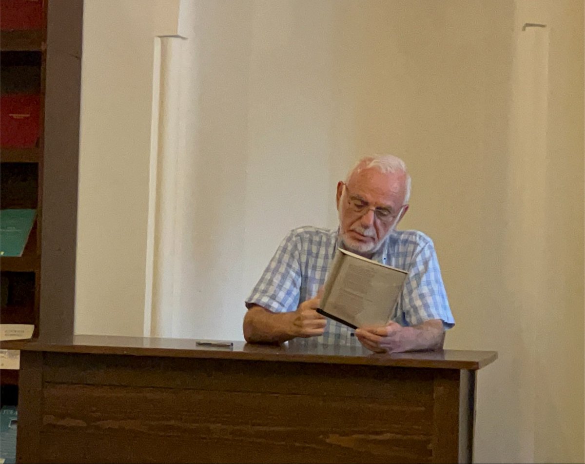 kupraalim's tweet photo. Aşık-ı yâr olanın gönlü pür-irfan olur 

Niyazi Mısri okumaları | 1448 https://t.co/Ht4JYbegAg