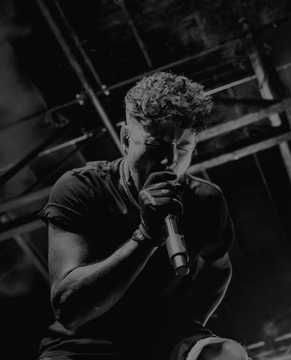 GARGOYLEROCK's tweet photo. ⠀
 ︎

⠀⠀ ⠀⠀   ┡───┈    𝒐𝒏  𝒎𝒚  𝒌𝒏𝒆𝒆𝒔  𝒃𝒆𝒈𝒈𝒊𝒏𝒈 ...  &amp;
⠀      ╰ ⇁  𝐇𝐀𝐋𝐎  𝐒𝐇𝐀𝐓𝐓𝐄𝐑𝐄𝐃.  ᶠᵒʳ  ᶠᵒʳᵍⁱᵛᵉⁿᵉˢˢˑ

 ︎
⠀
⠀ https://t.co/8lOGyAPcir
