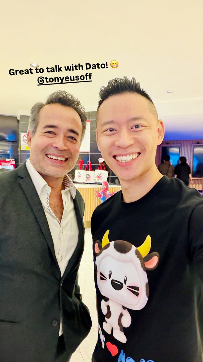 UPStudiosWorld's tweet photo. So proud of my friend Min Lin who directed and produced the film and the talented actors who starred in it!!! #MojokuHilang 🎬🍿🌟 https://t.co/avuLEzW6Wp