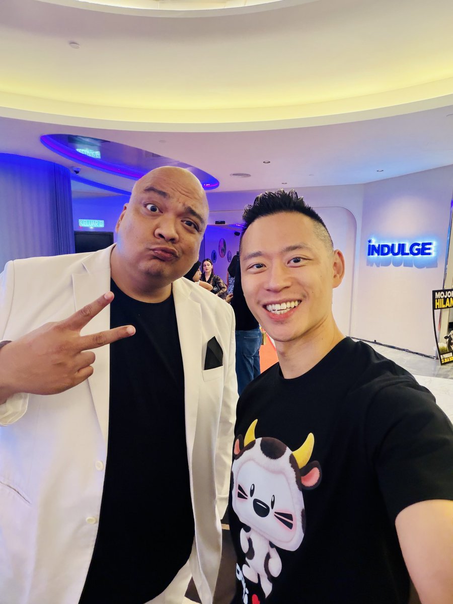UPStudiosWorld's tweet photo. So proud of my friend Min Lin who directed and produced the film and the talented actors who starred in it!!! #MojokuHilang 🎬🍿🌟 https://t.co/avuLEzW6Wp