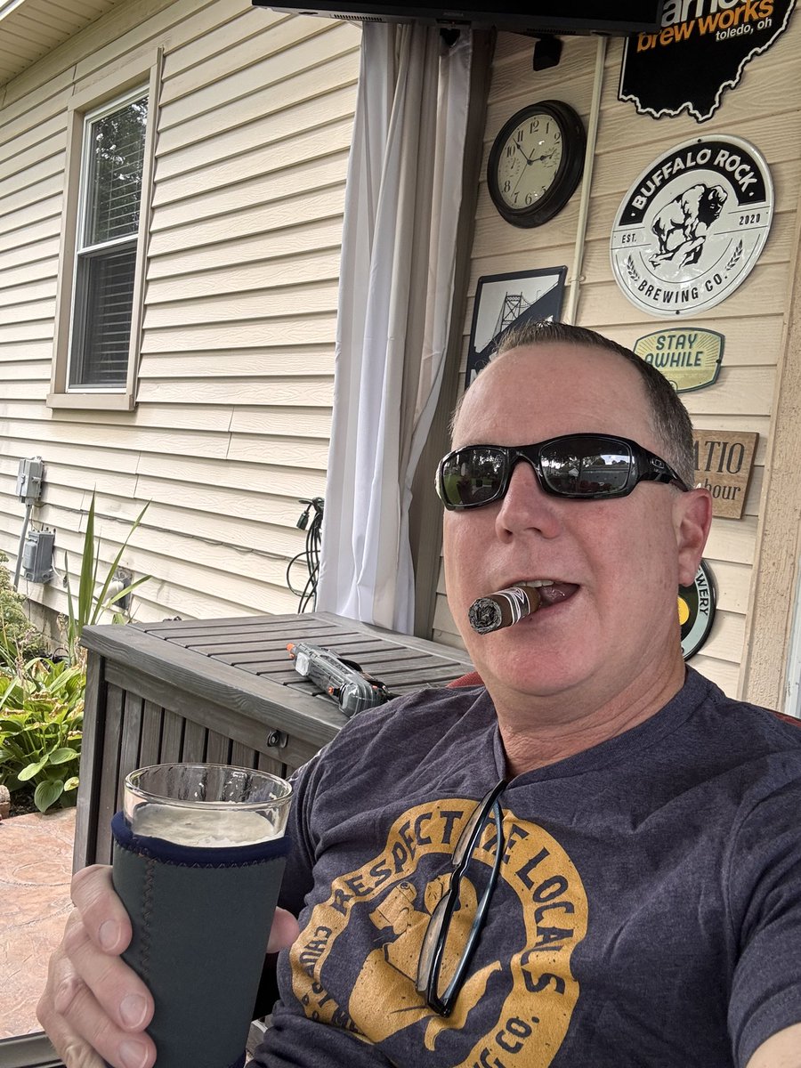rcherry71's tweet photo. Just enjoying the Cherry Patio on Second Saturday. #cigars #IPAs https://t.co/6b2AmiE4r9