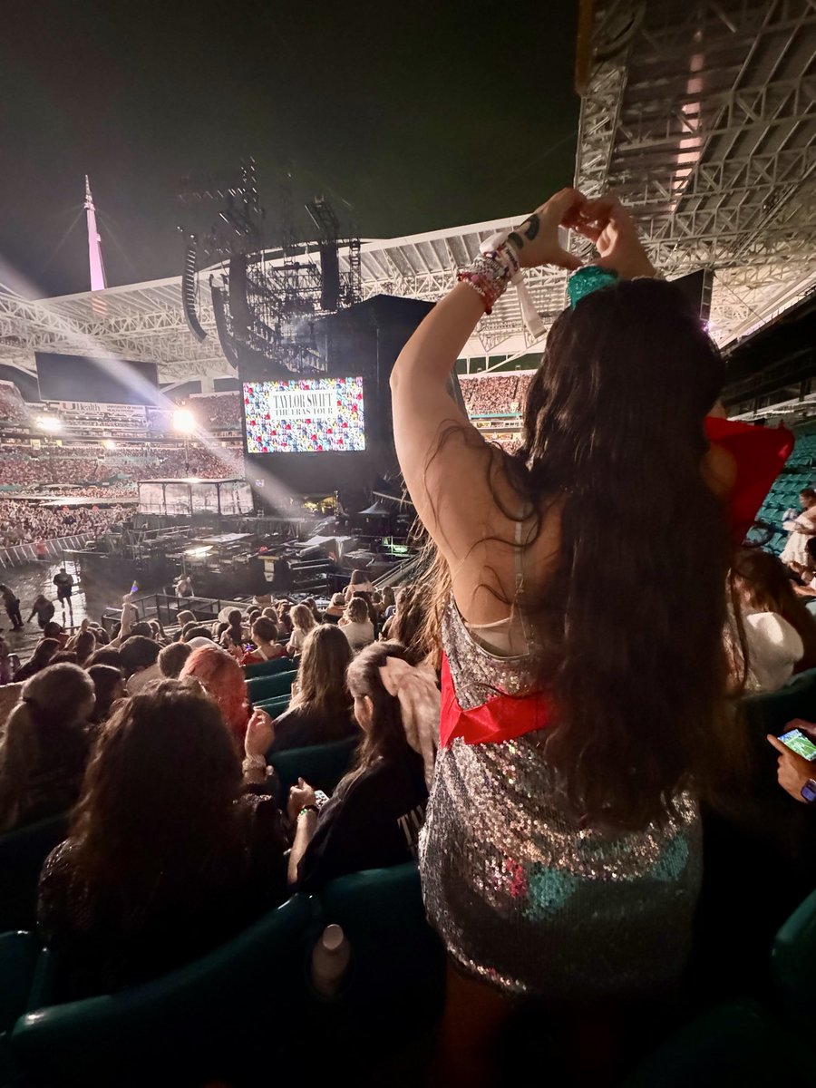 swiftie_therapy's tweet photo. She really taught us a secret language we can’t speak with anyone else 🫶 1️⃣3️⃣ #6yearsoffolklore @taylornation13 @taylorswift13 https://t.co/KWvkKLWo7e