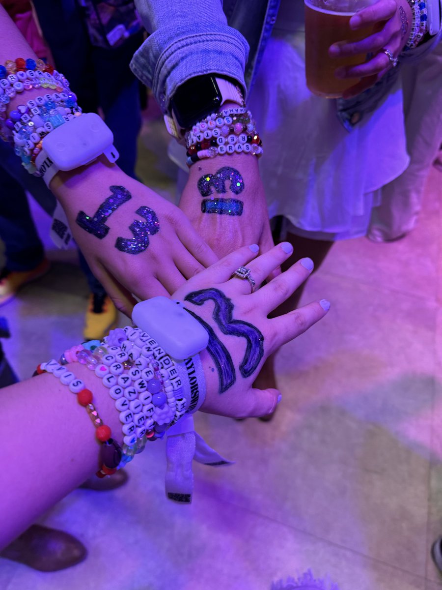 swiftie_therapy's tweet photo. She really taught us a secret language we can’t speak with anyone else 🫶 1️⃣3️⃣ #6yearsoffolklore @taylornation13 @taylorswift13 https://t.co/KWvkKLWo7e