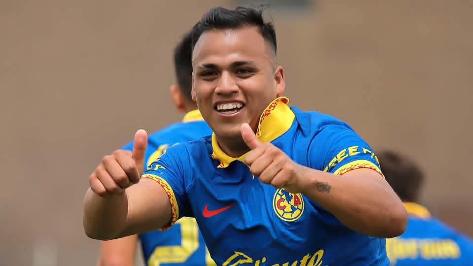 Linea_azulcrema's tweet photo. "El lunes llega un fichaje de alto calibre en ataque al club América"

El fichaje de alto calibre: https://t.co/6rKzyFYc2F