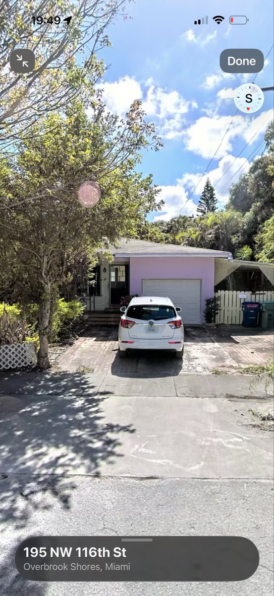 GregLindsay92's tweet photo. @amazon @MiamiPD 

Hello 

Can you please get a grip of this person who has hacked my wife’s Amazon account and is trying to order stuff to this address in Miami 

Feel free to contact me for the full address https://t.co/9YYQrvCiff