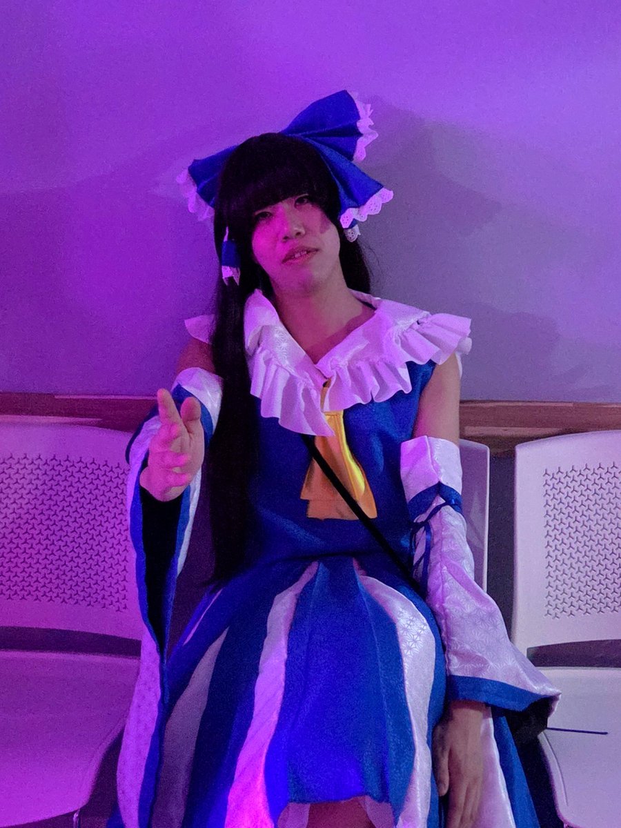 kerosuwachan's tweet photo. おはよう！
朝4時に 何してるんだい？
#東方舞香花 https://t.co/At8siXIwSM