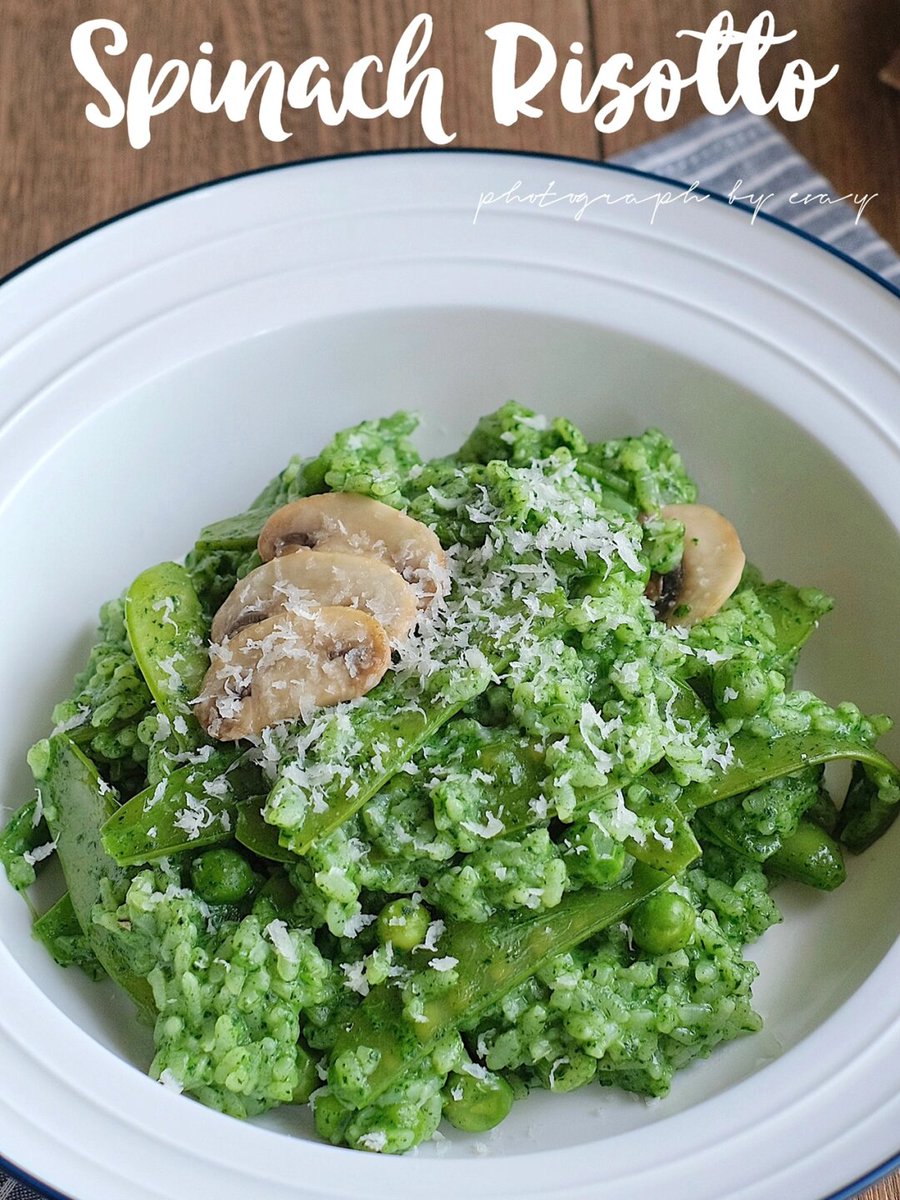 LizForrest6's tweet photo. Just tried the new organic baby spinach from the local farm! Crisp, mild, and loaded with freshness—perfect for quick salads or smoothies. A definite win for my weekly grocery haul! https://t.co/rICH7FxI5m