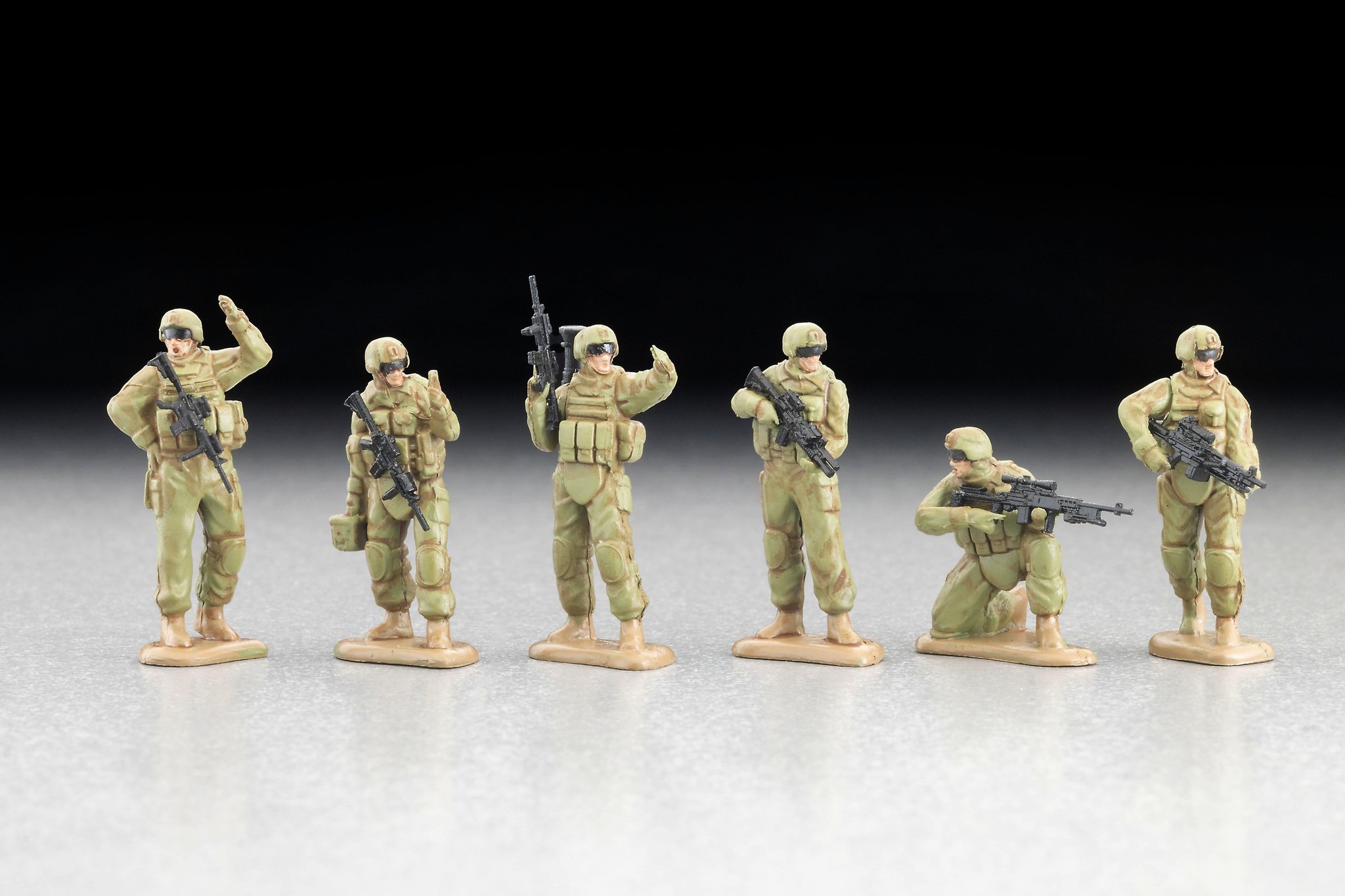 ミリタリーフィギュアセット３ リトルアーモリー【トミーテック公式】 on X: 