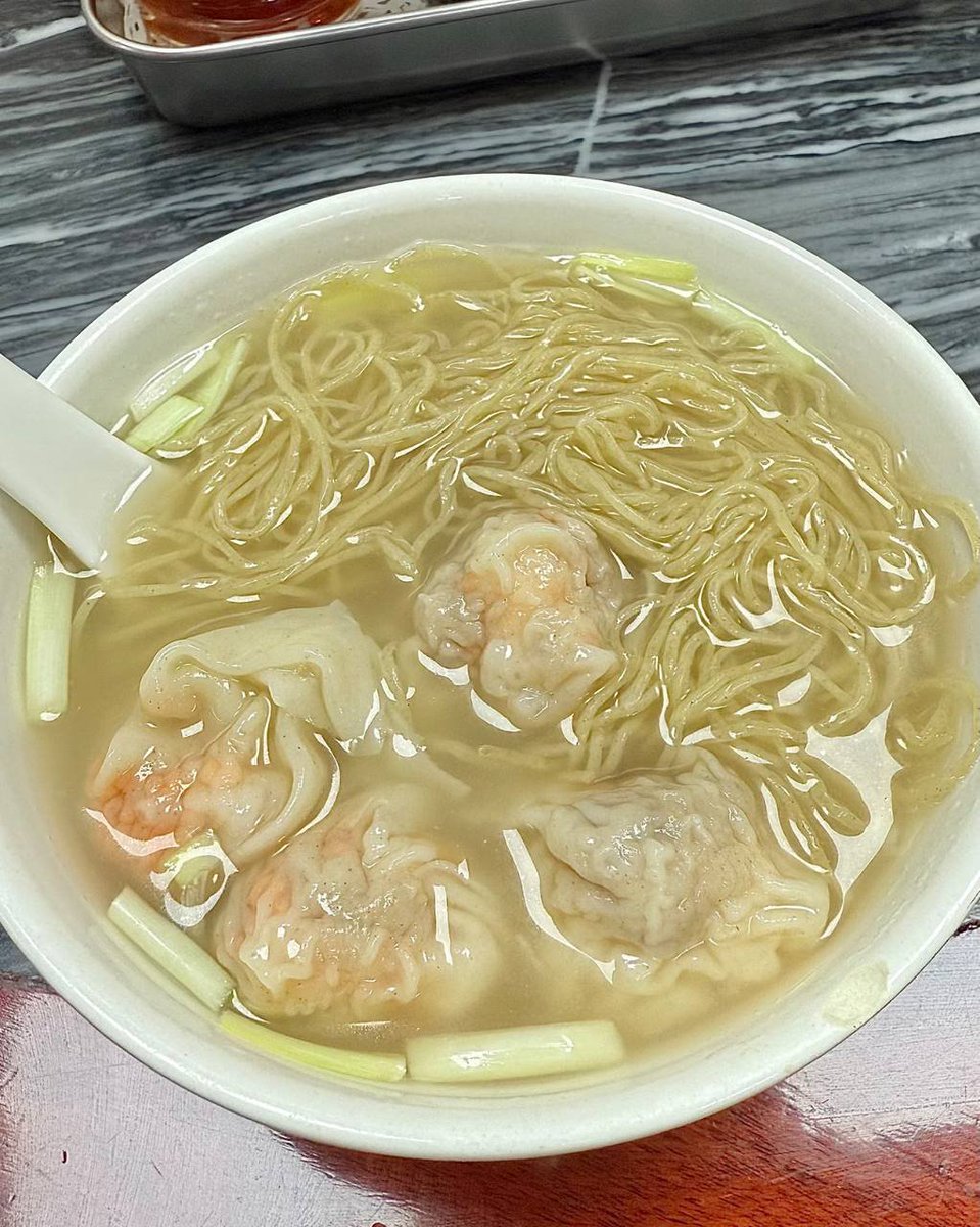MrJackChannel1's tweet photo. 又是一个人吃早餐，越来越喜欢和自己相处 https://t.co/UXHQfLHcTJ