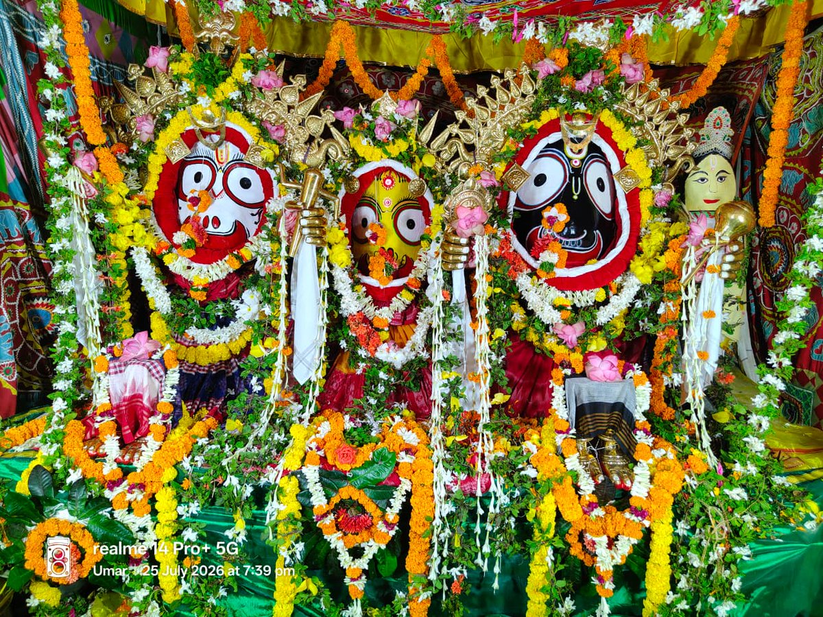 Tripodisha's tweet photo. ✨ Witness the divine #Sunabesha of Lord #Jagannath at Umar Jagannath Temple, Mahanga, Cuttack. The Holy Trinity shines in golden attire, blessing devotees with peace and prosperity. 🙏 #JaiJagannath #Odisha #Trip2Odisha https://t.co/AmjpTc6xuW