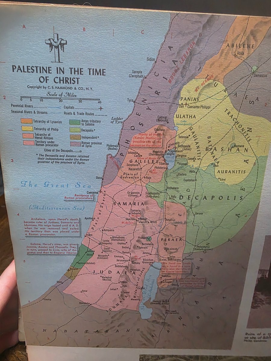 AnonymousFlaw's tweet photo. @JOKAQARMY1 This is in 1959 Bible. Still no Israel on the map. https://t.co/Xd9ZgD4fPf