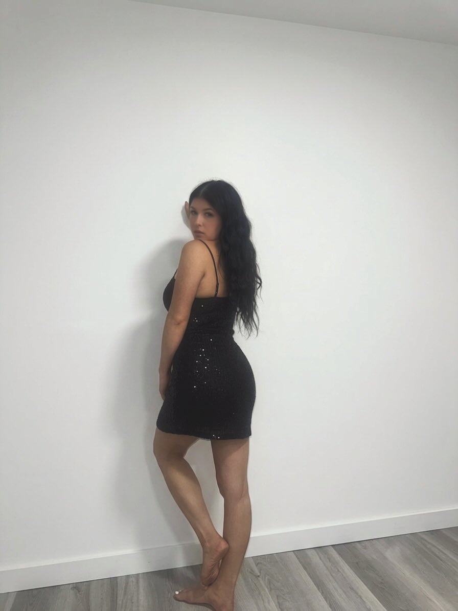 urfavemilff's tweet photo. Wish me a happy birthday by sending me all of your money gooners https://t.co/Qb50bQ17TD