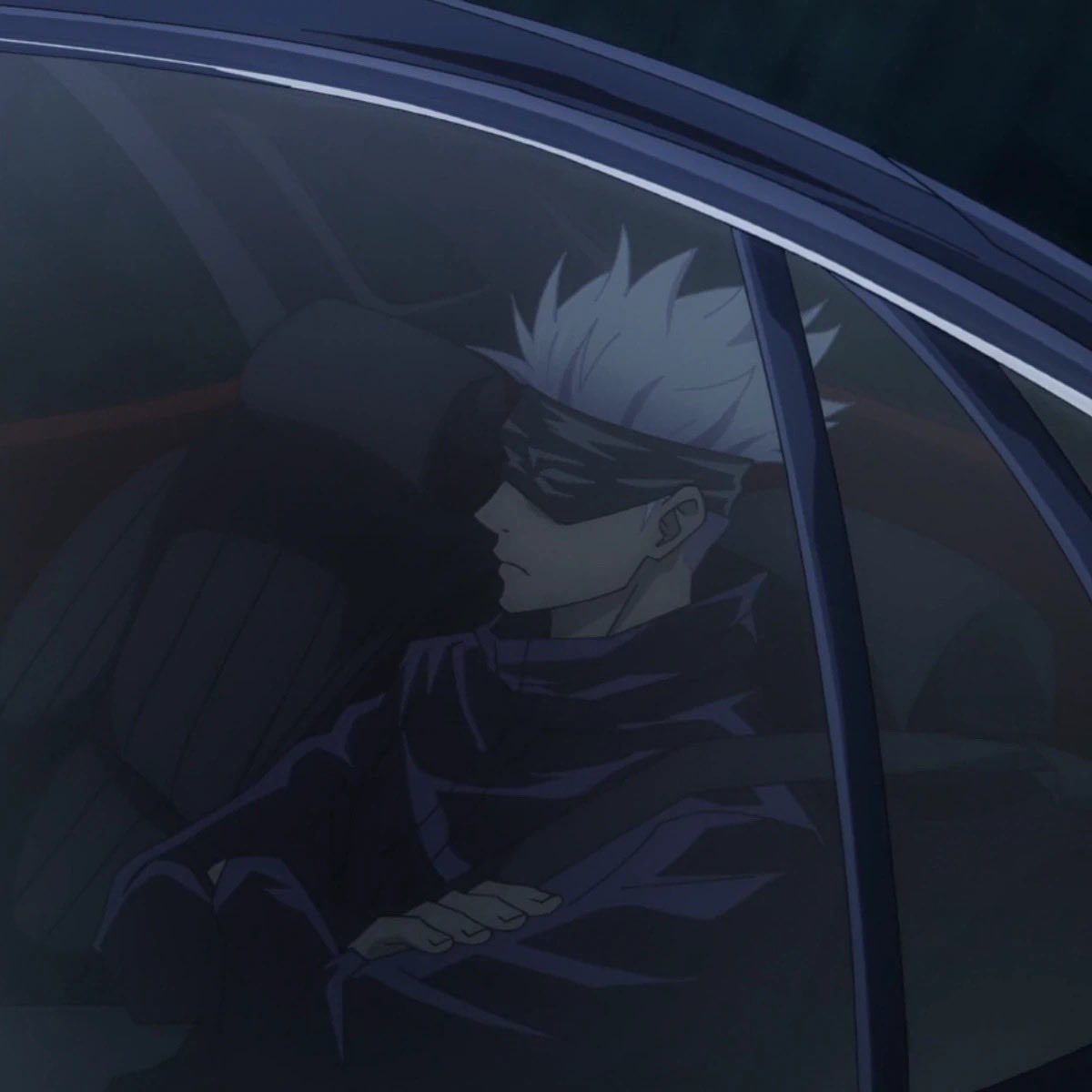ceivesxo's tweet photo. I love how he can literally just teleport anywhere he wants and yet he still chooses to remain humble by taking the car or the bullet train https://t.co/zpYh9bH62p