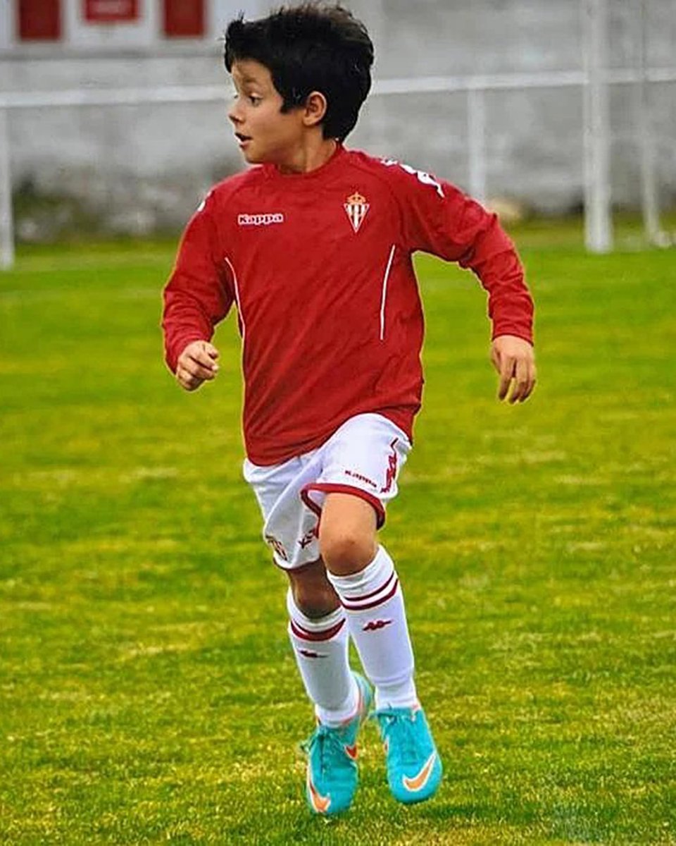 RealSporting's tweet photo. 𝗚𝗥𝗔𝗖𝗜𝗔𝗦, Dani. 

Por tu trabajo y comportamiento durante todos estos años representando los valores sportinguistas.

Te deseamos lo mejor en la nueva etapa que ahora comienza.