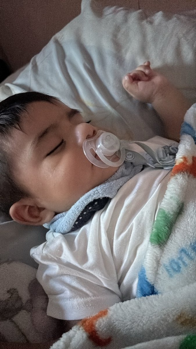 itz_hrr's tweet photo. mi sobrino solo hace que tenga más ganas de tener un hijo😩 https://t.co/1nQb7Mro6o