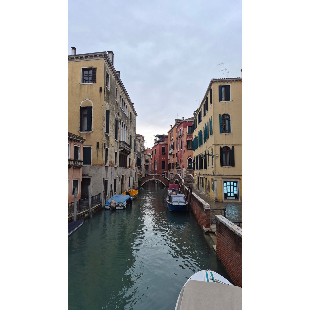 Juki_W's tweet photo. Venezia, Italia 🇮🇹🍦🥐
https://t.co/T8C0VKLMR0
#blog #blogger #fblog #fblogger #travels #travelblog #holiday #tourists #citybreak #Italy #venice #italia #venezia #piazzasanmarco #stmarkssquare #grandcanal #rialtobridge #gelato #review #bridgeofsighs https://t.co/BeVumOX6hP