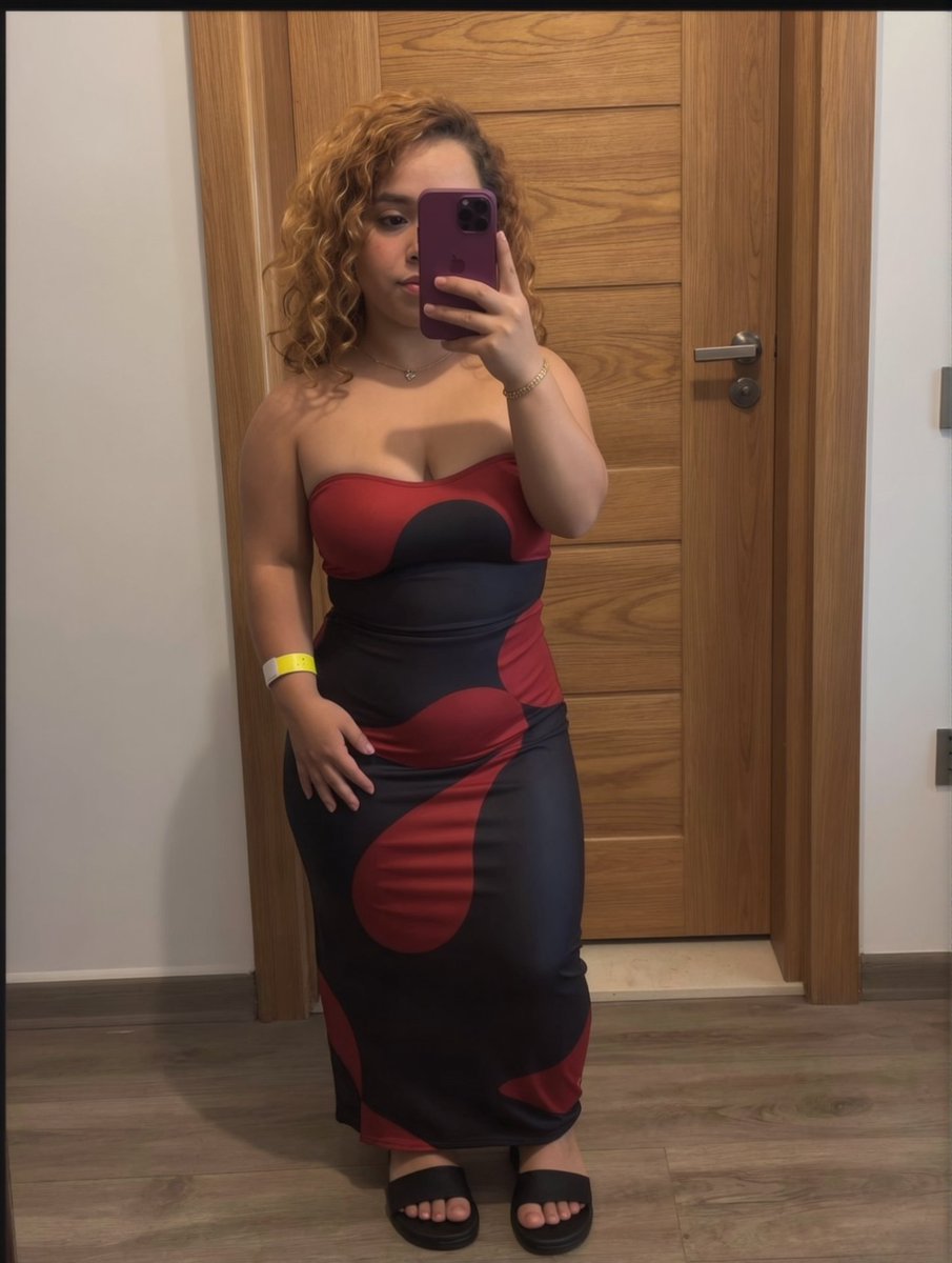 tinyytinalegal's tweet photo. 3'10 and I'm still the cutest one in the room❤️ https://t.co/XZmW24KeDO