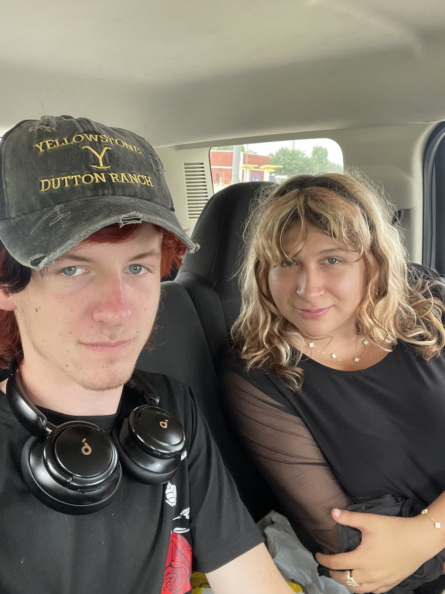 siterata's tweet photo. also face reveal ig https://t.co/57i0m9Pqqr