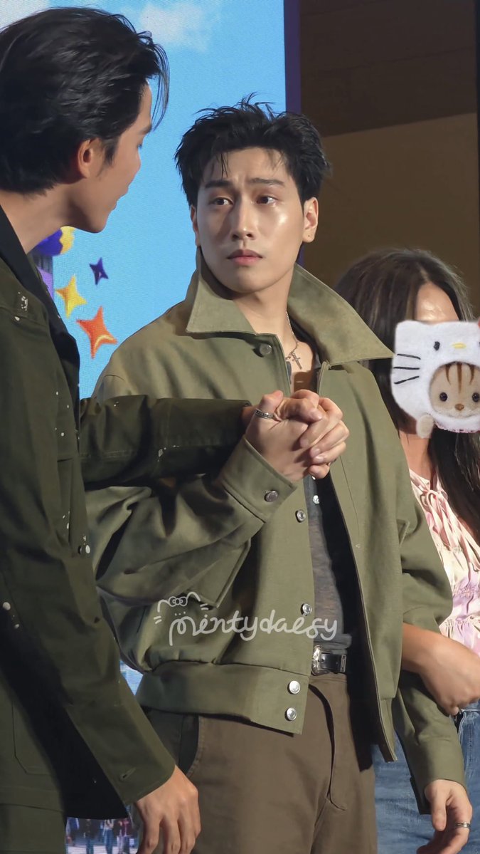 โกลดุ๋ง •︡ᯅ•︠꧞ tweet media