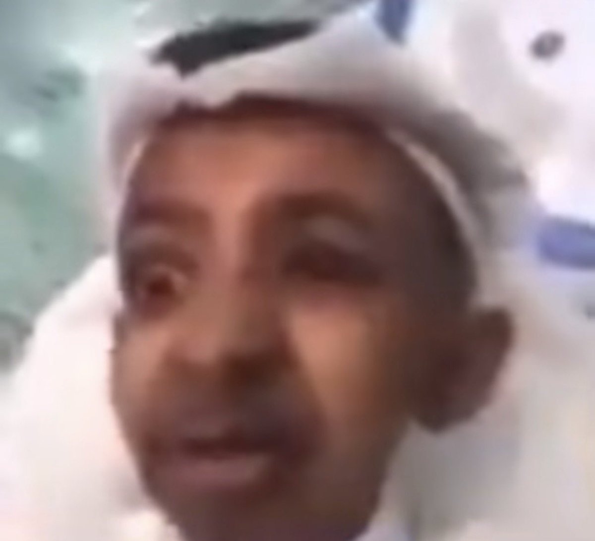 cispq's tweet photo. اختي الكبيرة زرفت اكلي وقعدت تجحد وتحلف انه مو بهي اللي خذته وصدقتها ونسيت السالفة
لين جا اليوم الثاني ولقيتها منزلته ستوري وناسيه تعطيني هايد
كان هذا رياكشني بعد مادريت انها انساقت علي 🤥 https://t.co/s5pFWsUPNc