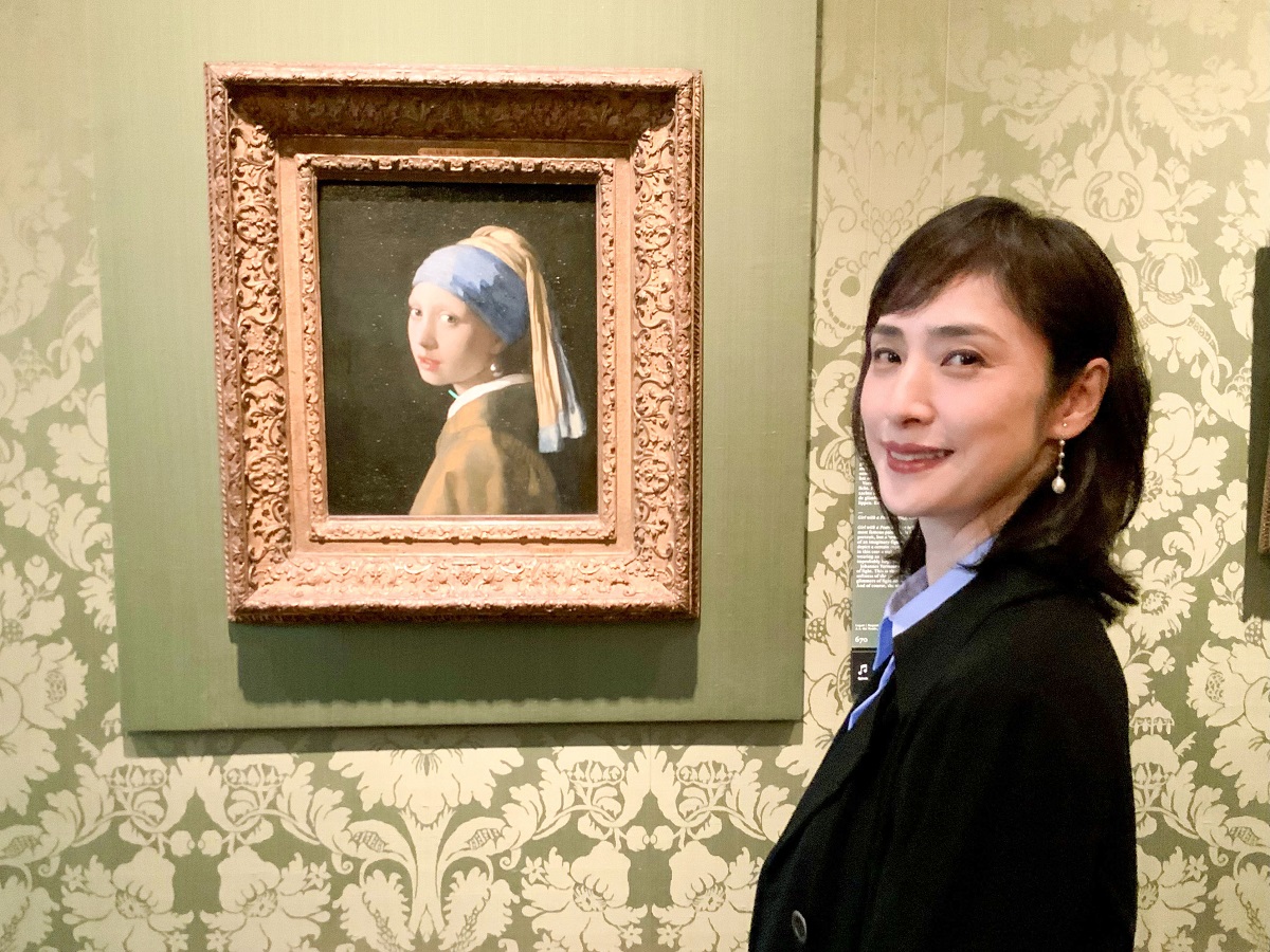 thetvjp's tweet photo. #天海祐希 が
フェルメール作品の謎に挑むためオランダへ
“真珠の耳飾りの少女”との初対面に
「彼女は一体どこを見ているんだろう」

▼記事の続きはこちら
https://t.co/qiRjISFVDb

#天海祐希の美術ミステリーフェルメールと17世紀オランダ黄金時代の謎
@BsAsahi_PR https://t.co/TsXVbHj8ge