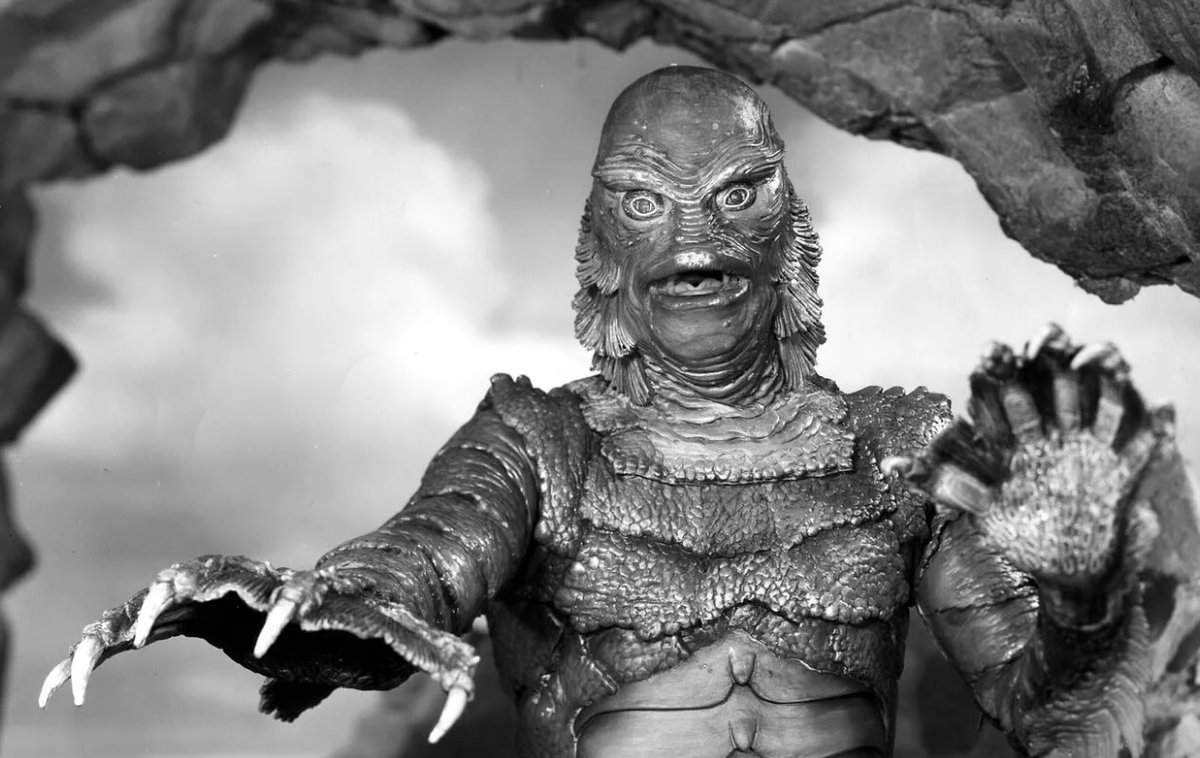 Davih20Hugh's tweet photo. @JfkPascalNajadX 👋🏻👋🏻 @LAGOP @SteveScalise @RepClayHiggins @RepJuliaLetlow @SpeakerJohnson #ExpelTheCreature from Congress 
What I see when I see #MaxineWater’s FACE. #Expell #WhatsLeftOfMadMax https://t.co/1SXnfIDVaC