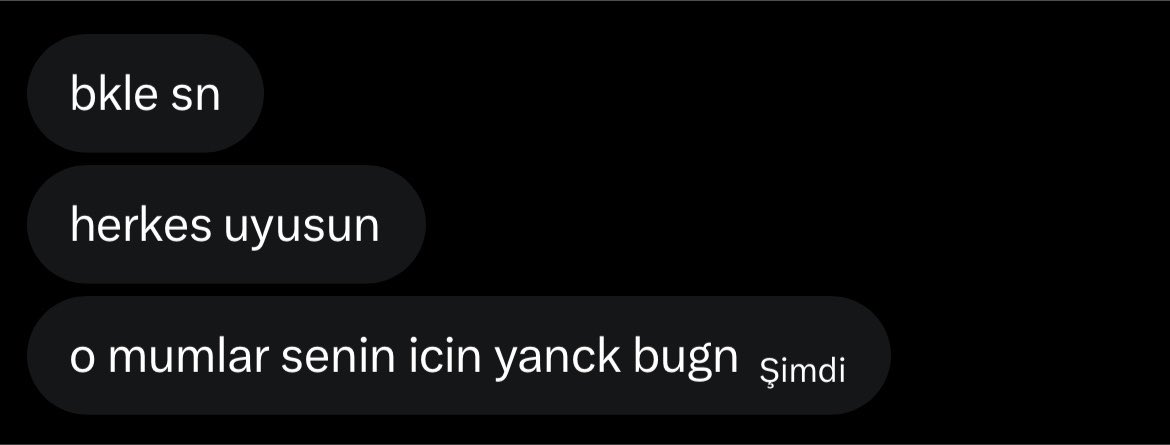 koocolattae's tweet photo. başkalarına: tarot karşılığı kedi besle
bana:  ب يان سي
@ orta çağ cadı yakıcıları birliği https://t.co/aymBvO3B6K