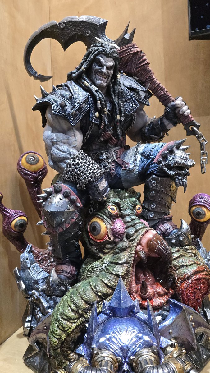 COLLECTOTRON3K's tweet photo. Phenomenal statues from the Sideshow booth part 2! https://t.co/Gx8aHyqbHY