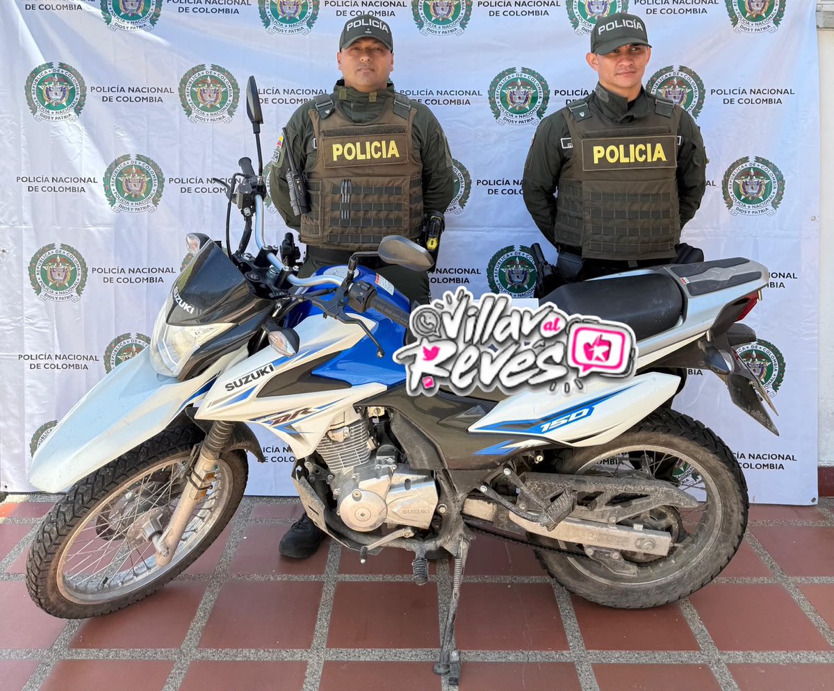 Villavoalreves's tweet photo. En operativos de control realizados por la Policía en el municipio de #Fuentedeoro #Meta fue recuperada una motocicleta marca Suzuki DR150 modelo 2015 la cual era requerida por la Fiscalía 04 de #Granada
@PoliciaMeta https://t.co/2w8FdiuqwT