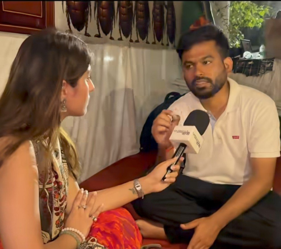 News24x7Net's tweet photo. Abhijeet Dipke's real agenda finally came out 🚨

Question - Now that the protest is over, why don't you raise questions against reservation as many students are asking for it?

Abhijeet - That's not my headache. Now the government should deal with all it's issues

Reporter - If that's not your headache, then how was this NEET protest your headache? Students are the one suffering in both cases

Abhijeet - I don't think population based reservation is anything wrong. It should be there. If SCs are 15% of the population, they should get 15% reservation

Reporter - Then why not apply the same logic to paying taxes? If SCs are 15% of the population, should they also pay 15% of the total tax? Why should the general category pay all the tax? Shouldn't everyone contribute according to the same population logic? Would that be fair?

Abhijeet just made the same sad face he keeps making after losing every debate. Give her a raise man 🙏