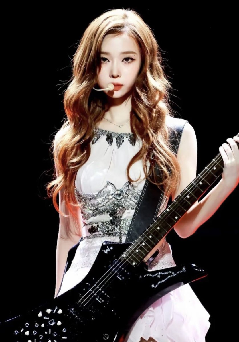dc8snpvzbb's tweet photo. 🎸 https://t.co/ktnkWGfvSe