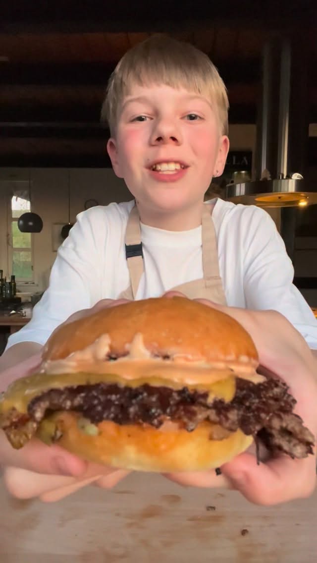 cookingwitvu2y's tweet photo. Sol over gudhjem dag 2!🙌 som sagt i videoen tusind tak til @sol_over_gudhjem og @destinationbornholm for at have inviteret mig til den her vidunderlige weekend!… https://t.co/uBk5fz0ZdE
