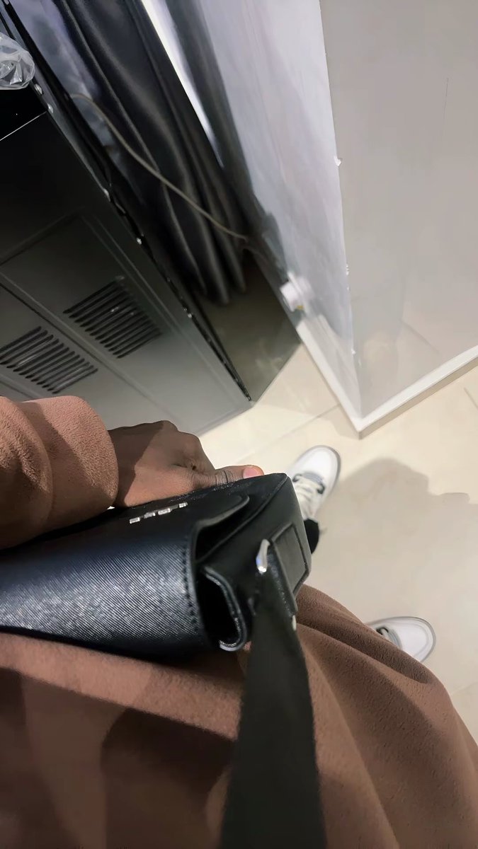 Sh_f1q's tweet photo. Swag is art🍃 https://t.co/szGVNLFceB