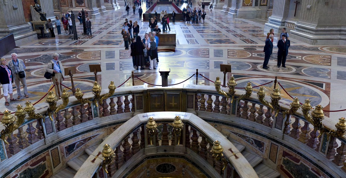 aka_Acure8's tweet photo. @naplestheartist You mean the Vatican? Do you see the two upside down crosses 👇 What do you supposed that means? https://t.co/hMe9fGaBVw