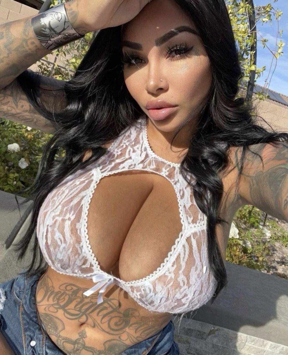 brittanyaR9d's tweet photo. Booking for massage right now 
Dm me https://t.co/LewQi1YqNT