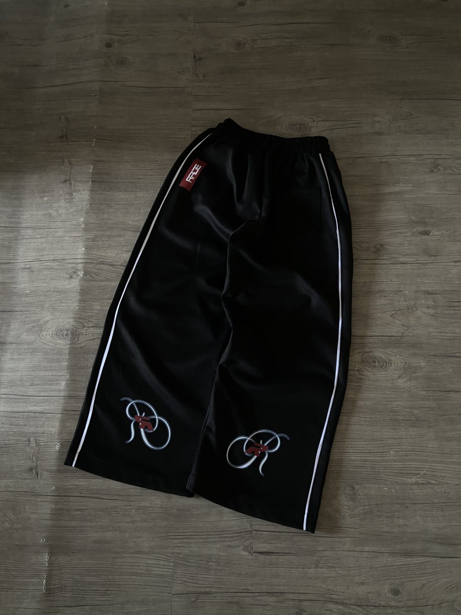 q4_qayum's tweet photo. Drop is Iive®️
All pieces available on the siteeee!!
https://t.co/FhMNmmbQWI https://t.co/HrnkMgXe7g