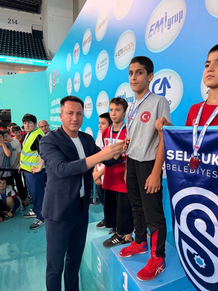 isaisaguzel's tweet photo. 🏆 Bir Türkiye Şampiyonluğu Daha, 
Bir Gurur Daha!

Ankara’da düzenlenen U12 Grekoromen Güreş Türkiye Şampiyonasında, Şanlıurfa Büyükşehir Belediyesi Bireysel Spor Kulübü sporcumuz Devran Eşkili, 38 kg kategorisinde Türkiye Şampiyonu oldu🇹🇷🥇

Tebrikler devran👏 🧿 https://t.co/hJySvmox0q