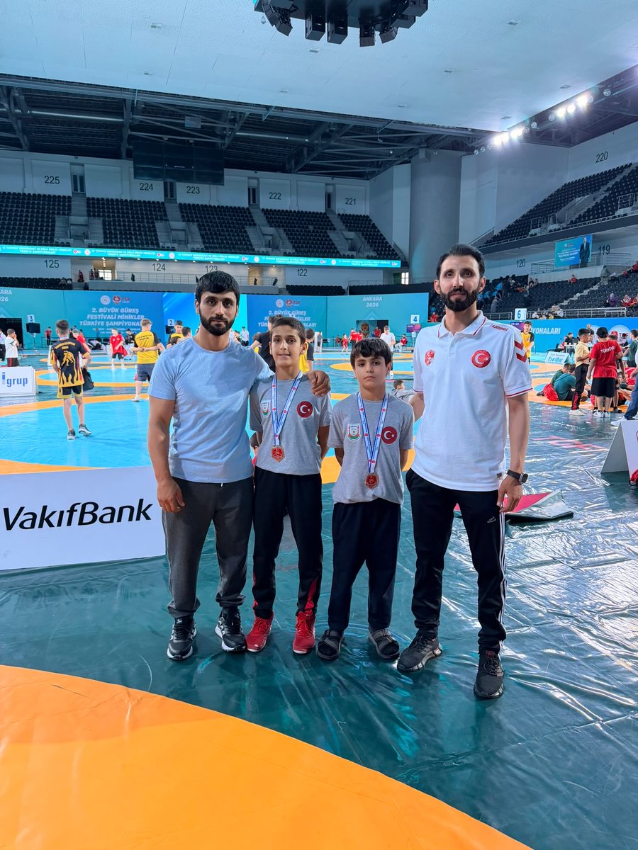 isaisaguzel's tweet photo. 🏆 Bir Türkiye Şampiyonluğu Daha, 
Bir Gurur Daha!

Ankara’da düzenlenen U12 Grekoromen Güreş Türkiye Şampiyonasında, Şanlıurfa Büyükşehir Belediyesi Bireysel Spor Kulübü sporcumuz Devran Eşkili, 38 kg kategorisinde Türkiye Şampiyonu oldu🇹🇷🥇

Tebrikler devran👏 🧿 https://t.co/hJySvmox0q
