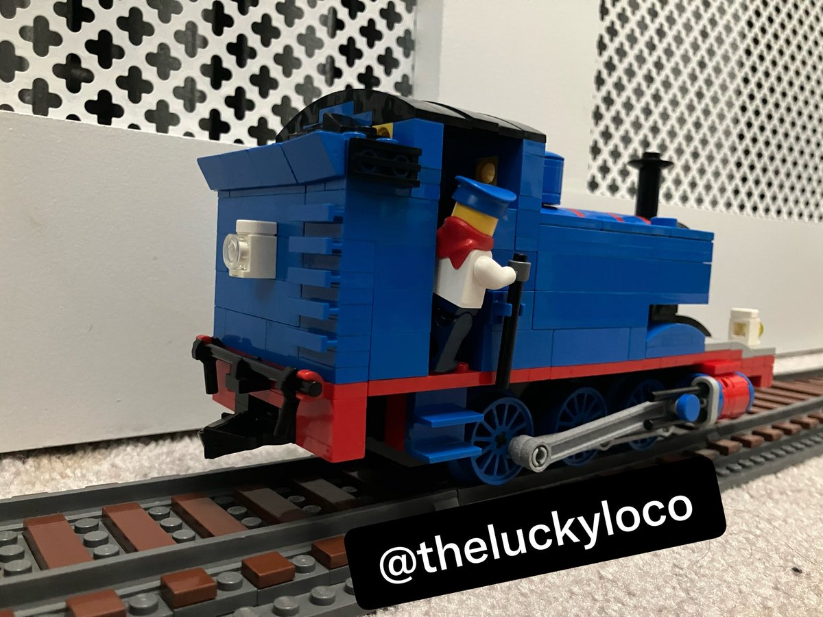 TheLuckyLoco tweet media