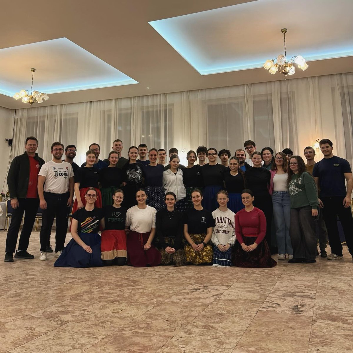 fscerhovcan's tweet photo. Festival Východná 2026 🤩

1/2 ~ Z JEDNEJ KRAJINY - MNOHÝMI NÁREČIAMI https://t.co/Y6kYsfqpkq