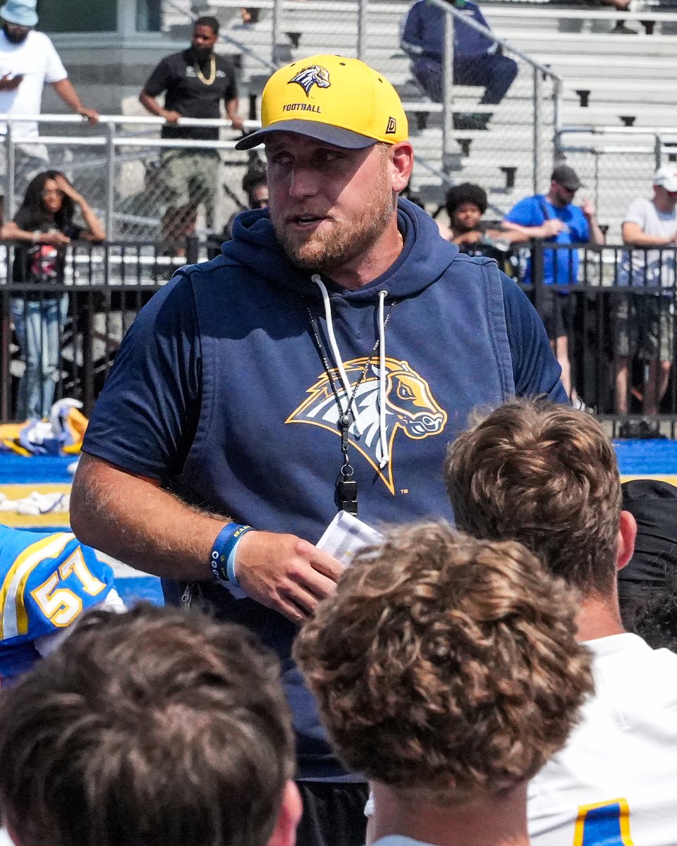 UNewHavenFB's tweet photo. Thank you to everyone who came out to the Blue for today's camp!

Don't let these camps be the last time you get to campus; get tickets for the 2026 season #FAST!

#FindAWay 

🎟️: https://t.co/PZmWNC7xn9 https://t.co/tzInQuGwTM