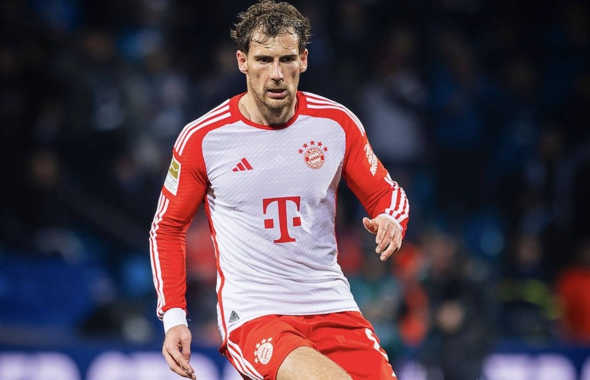 Juanjesuscsap's tweet photo. 🚨EXCLUSIVA | El FC Barcelona busca mediocentro tras la plaga de lesiones en la medular.

➡️ El objetivo: Leon Goretzka, que queda libre tras finalizar su contrato con el Bayern.

➡️ Goretzka: Le atrae enormemente el proyecto blaugrana.

➡️ Hansi Flick: Admira al jugador y avala totalmente su incorporación.

Operación sobre la mesa. 🔵🔴 

#FCBarcelona #Goretzka