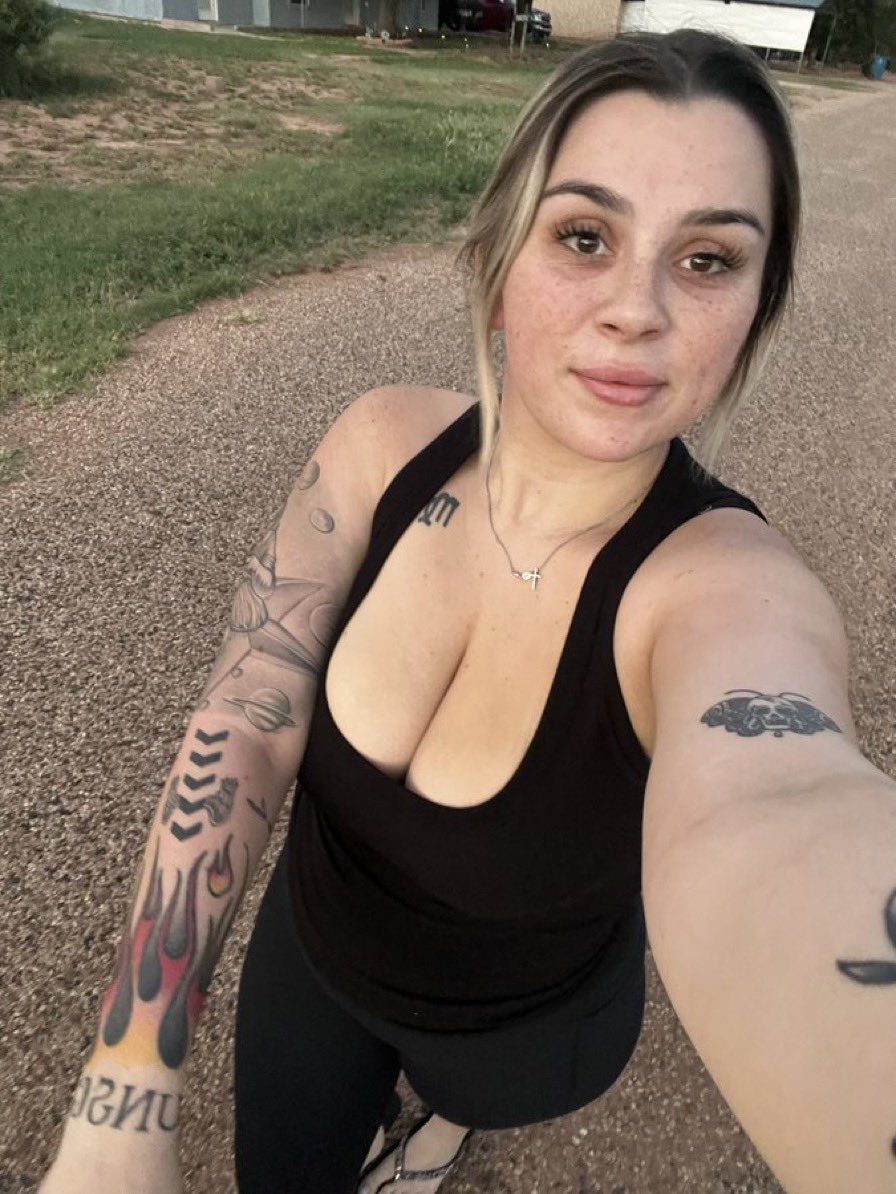 jessybea12's tweet photo. Hi x 🖤 https://t.co/f5g5bBr5SV