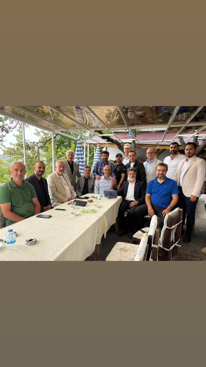 senolkrkmaz's tweet photo. Deva Partisi Çekmeköy İlçe Başkanımız Sn. Hasan Keleş’in ev sahipliğinde, Deva Partisi İstanbul İl Başkanımız Sn. Ali Hakan Ağaoğlu’nun katılımlarıyla gerçekleştirilen 1. Bölge İlçe Başkanları Kahvaltı Programı’na katılım sağladık.

Birlik, beraberlik ve istişare ruhuyla gerçekleşen programın hayırlı olmasını temenni ediyor, İl Başkanımız Sn. Ali Hakan Ağaoglu'na, Çekmeköy İlçe Başkanımız Sn.Hasan Keleş'e ve tüm ilçe başkanlarımıza teşekkür ediyorum.
@istanbuldadeva