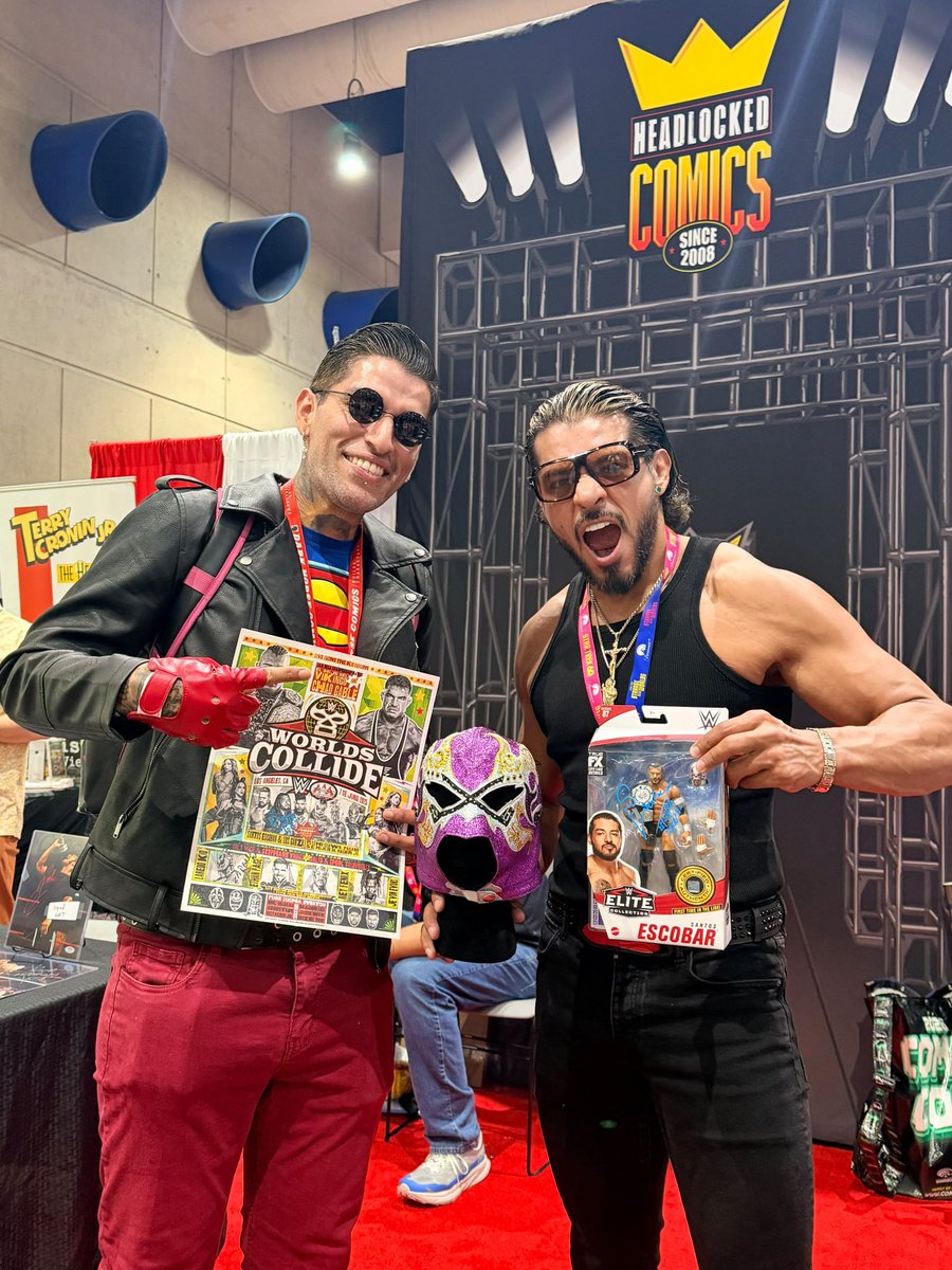 maskedrepublic's tweet photo. Fans have been bringing some great treasures for @JBElFantasma to sign at @Comic_Con today. He’s in booth 1901 @HeadlockedComic &amp; Masked Republic until 2 PM.  #sdcc https://t.co/qiGdFvtwuF