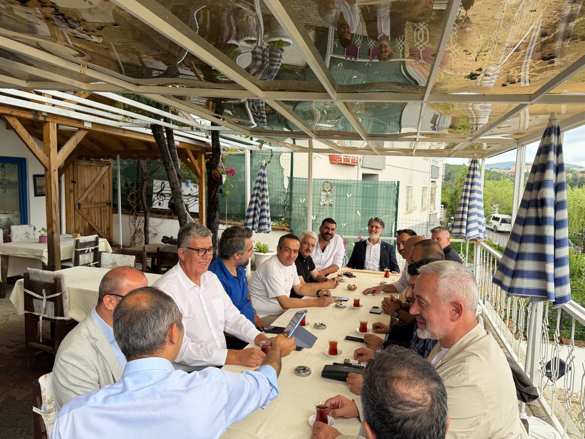 deva_atasehirde's tweet photo. Çekmeköy İlçe Başkanı Sn.Hasan Keleş’in ev sahipliğinde, 1. Bölge İlçe Başkanları Kahvaltı Programı’na https://t.co/NxAvBSbQ95.Hasan Keleş ve yönetimine teşekkür ederiz.
@devapartisi @istanbuldadeva @alibabacan @hasankaraltr @KaracaSeyit @A_HakanAgaoglu @Mimarhasankeles https://t.co/1CNEZB8bLK